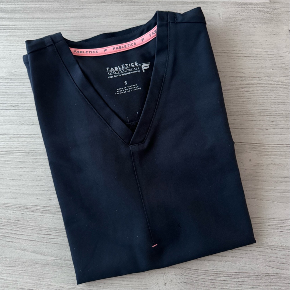 Brand new Fabletics scrub top